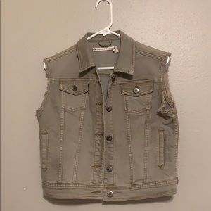 tan jean jacket